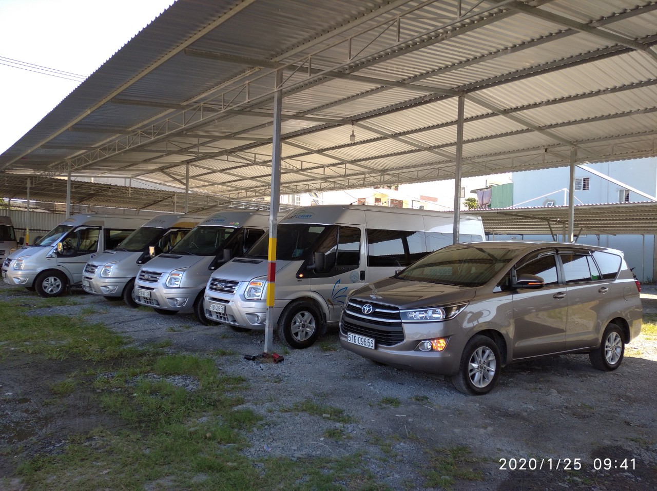 thue xe 16 cho ford transit di ham tan binh thuan