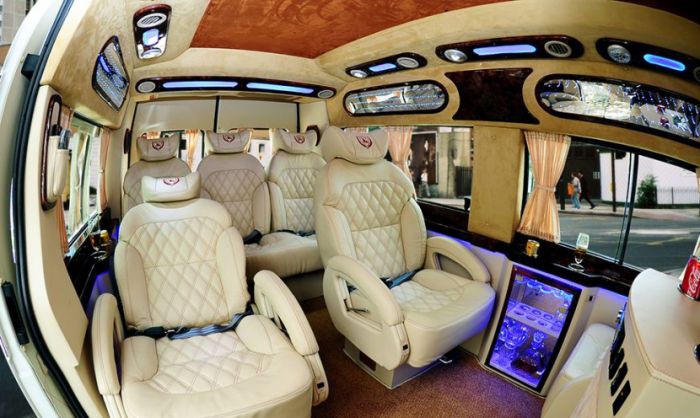 Nội thất Limousine đi Củ Chi