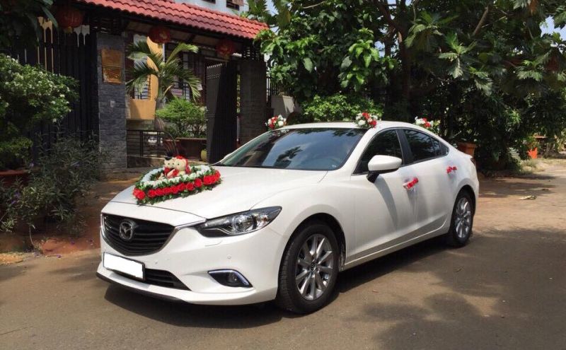 Thuê xe hoa Mazda 6 tại TPHCM