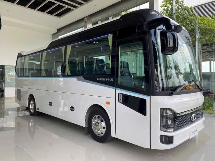 Xe 29 chỗ Thaco Cruizer TB87 đời mới